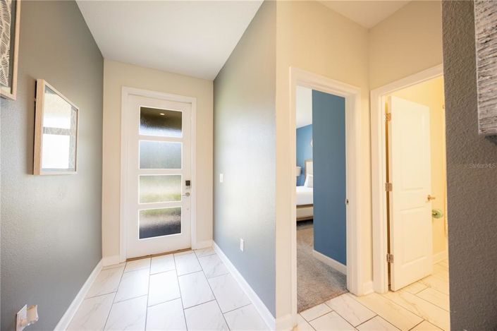 Image No.2-6 Bed Property for sale