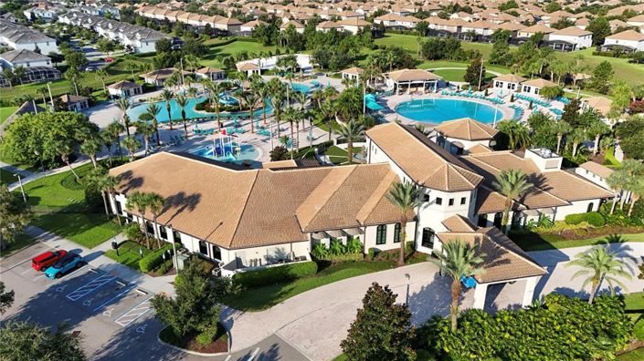 Image No.56-6 Bed Property for sale