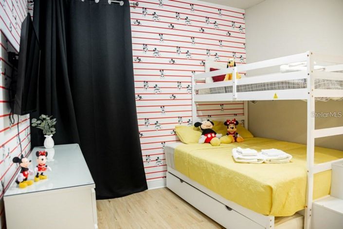 Image No.17-4 Bed House for sale