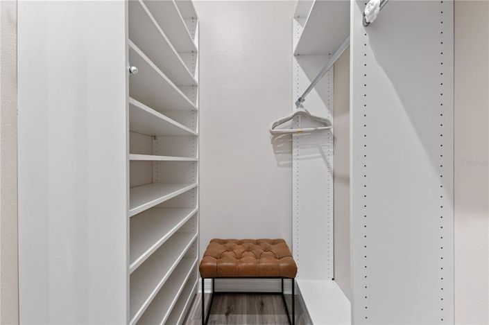 Image No.19-9 Bed House for sale