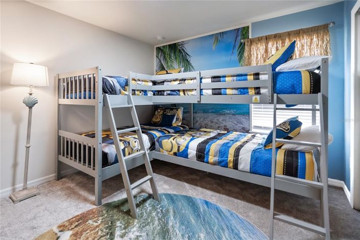 Image No.15-7 Bed Property for sale