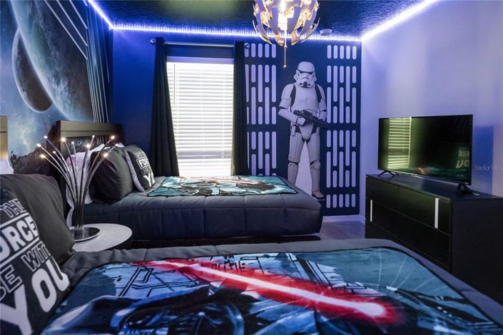 Image No.17-7 Bed Property for sale