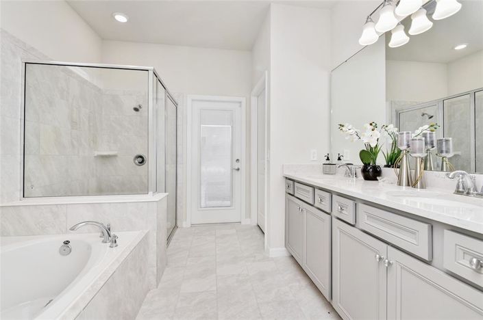 Image No.22-7 Bed Property for sale