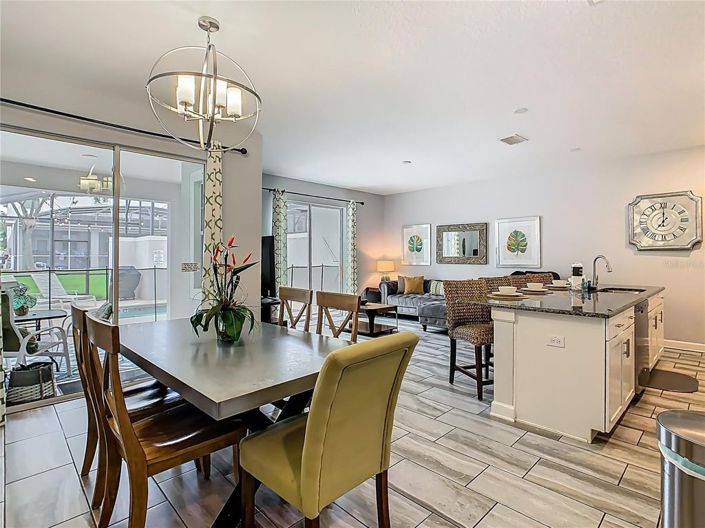 Image No.11-4 Bed Townhouse for sale