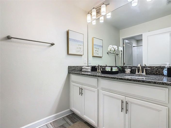 Image No.30-4 Bed Townhouse for sale