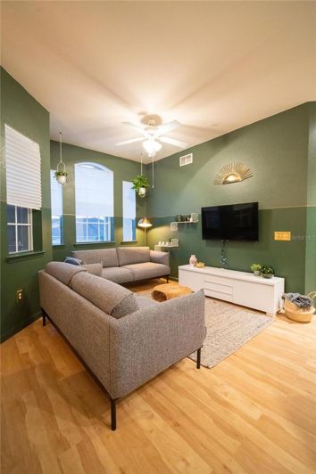 Image No.16-2 Bed Townhouse for sale