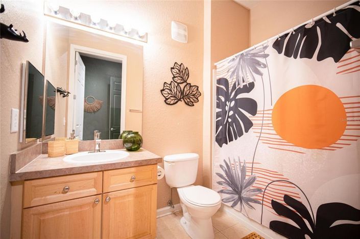 Image No.17-2 Bed Townhouse for sale