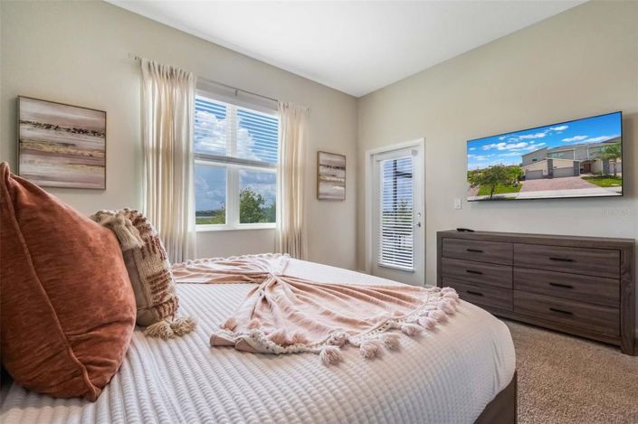 Image No.19-2 Bed Townhouse for sale