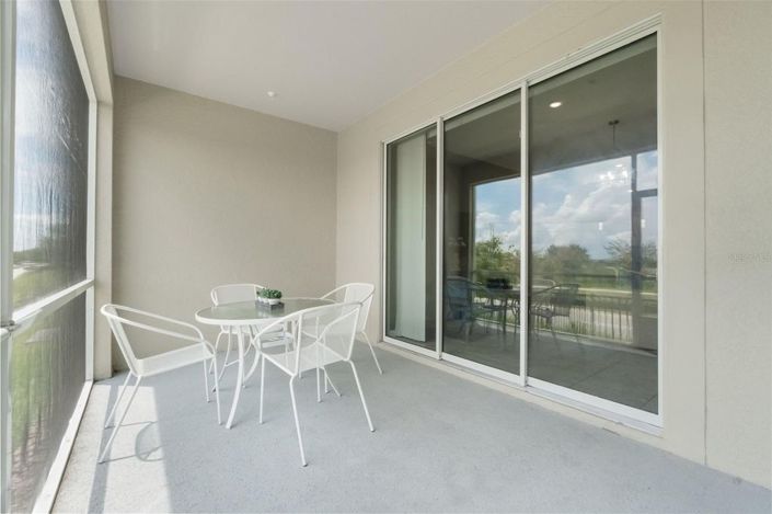 Image No.27-2 Bed Townhouse for sale