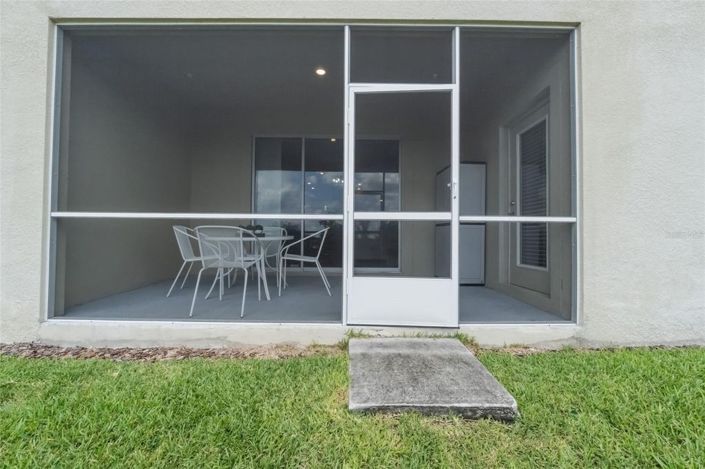 Image No.28-2 Bed Townhouse for sale