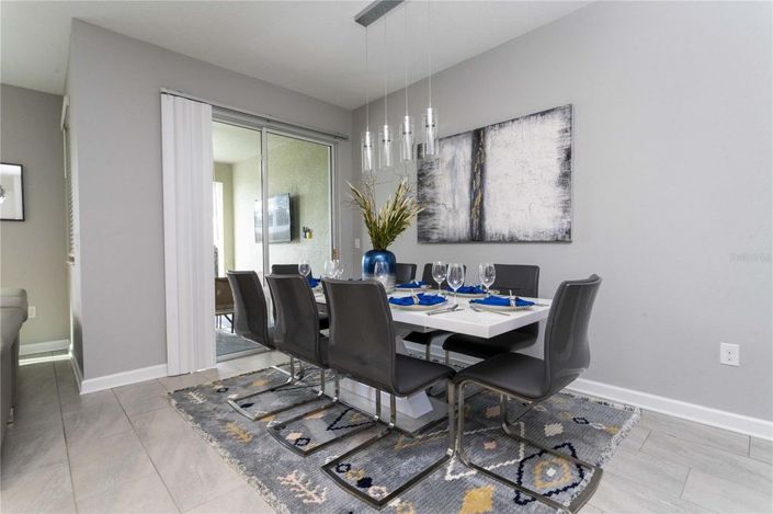 Image No.13-4 Bed Townhouse for sale