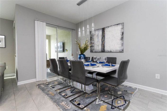 Image No.12-4 Bed Townhouse for sale