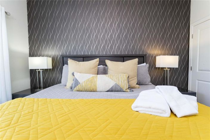 Image No.19-4 Bed Townhouse for sale