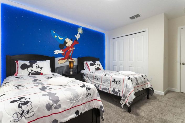 Image No.4-4 Bed Townhouse for sale