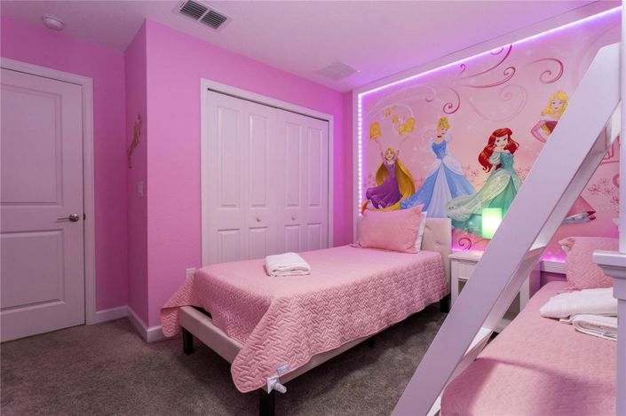 Image No.31-4 Bed Townhouse for sale