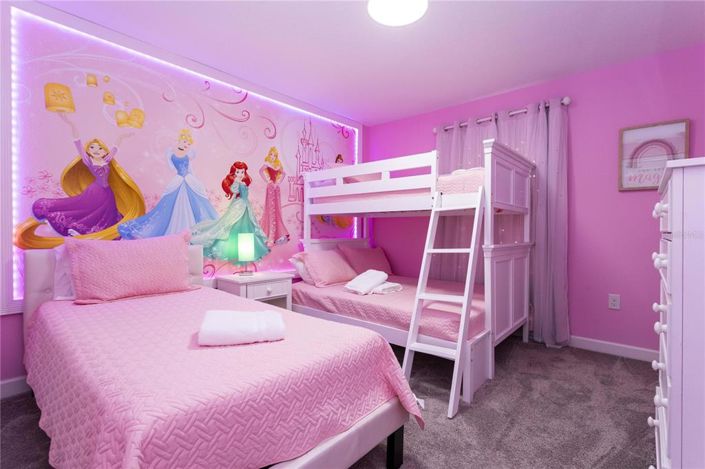 Image No.4-4 Bed Townhouse for sale