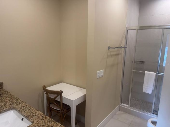 Image No.21-3 Bed Townhouse for sale