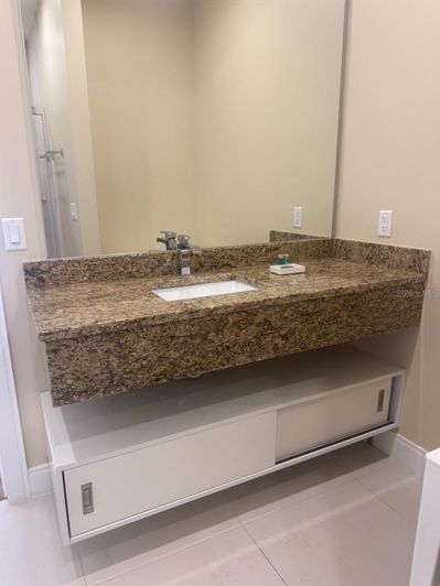 Image No.30-3 Bed Townhouse for sale