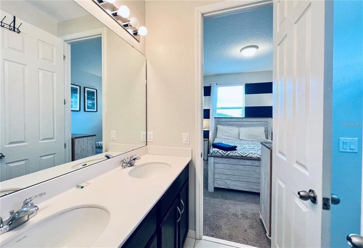 Image No.30-9 Bed House for sale