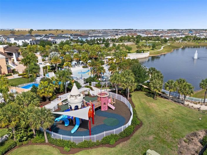 Image No.50-5 Bed Townhouse for sale