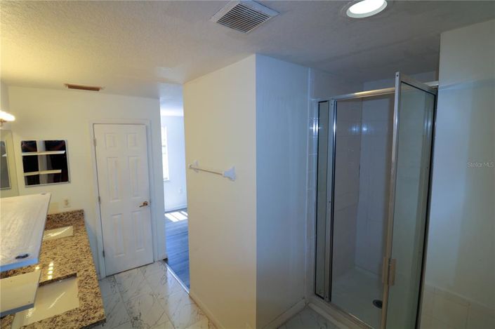 Image No.11-4 Bed Townhouse for sale