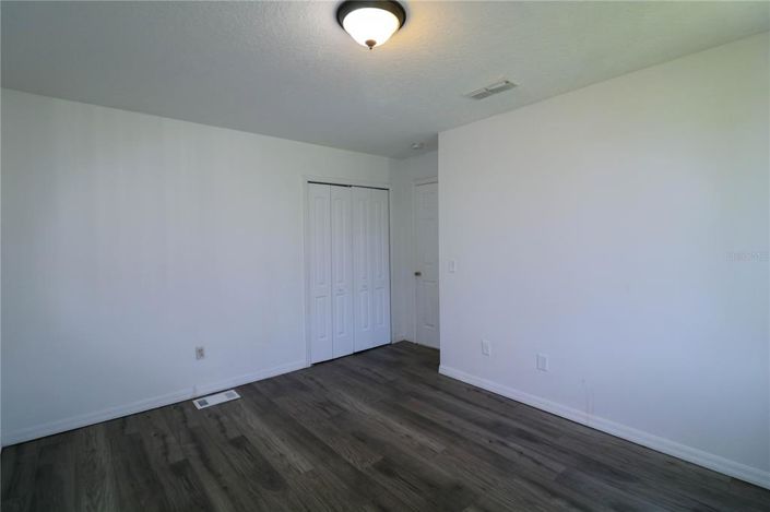 Image No.17-4 Bed Townhouse for sale