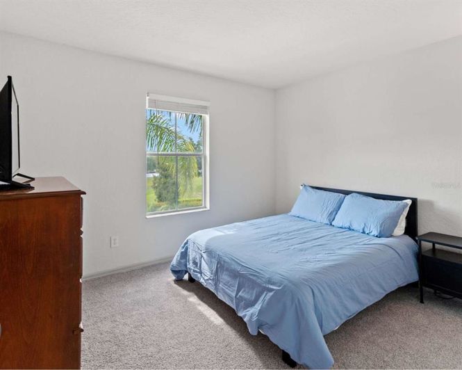 Image No.15-4 Bed Townhouse for sale