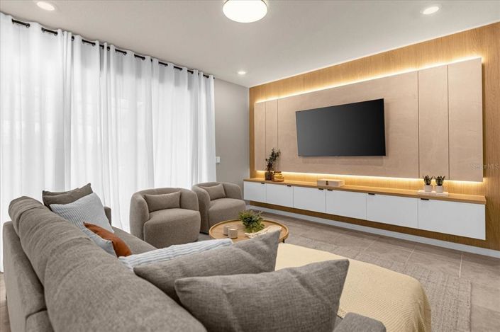 Image No.10-5 Bed Townhouse for sale