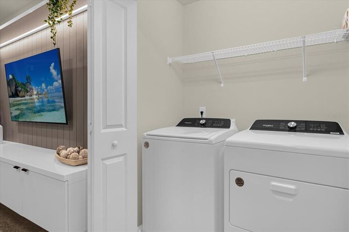 Image No.6-5 Bed Townhouse for sale