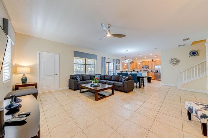 Image No.11-6 Bed House for sale