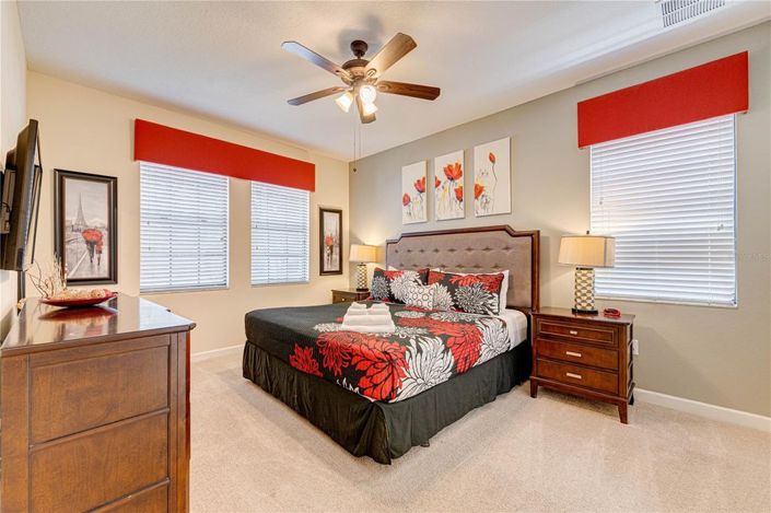 Image No.23-6 Bed House for sale