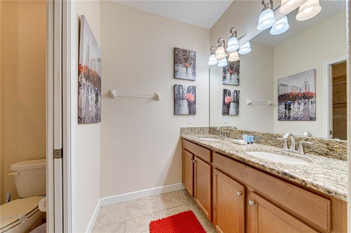 Image No.24-6 Bed Property for sale