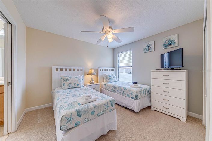 Image No.41-6 Bed Property for sale