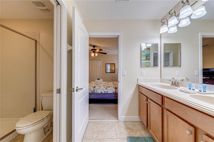 Image No.43-6 Bed Property for sale