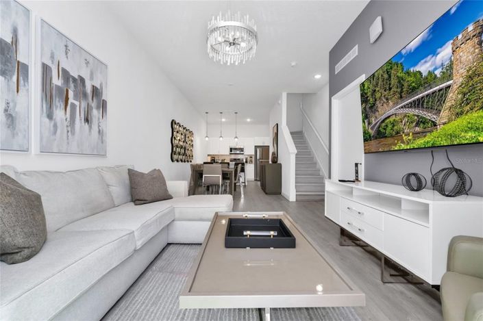 Image No.13-4 Bed Townhouse for sale