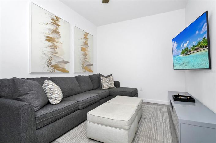 Image No.19-4 Bed Townhouse for sale