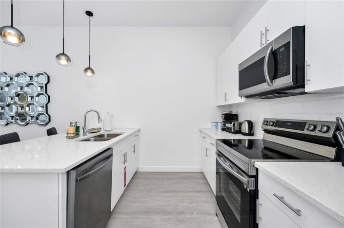 Image No.3-4 Bed Townhouse for sale