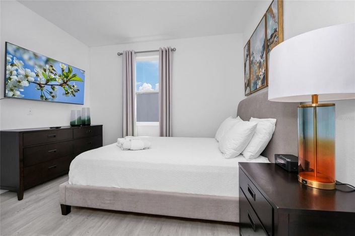 Image No.26-4 Bed Townhouse for sale