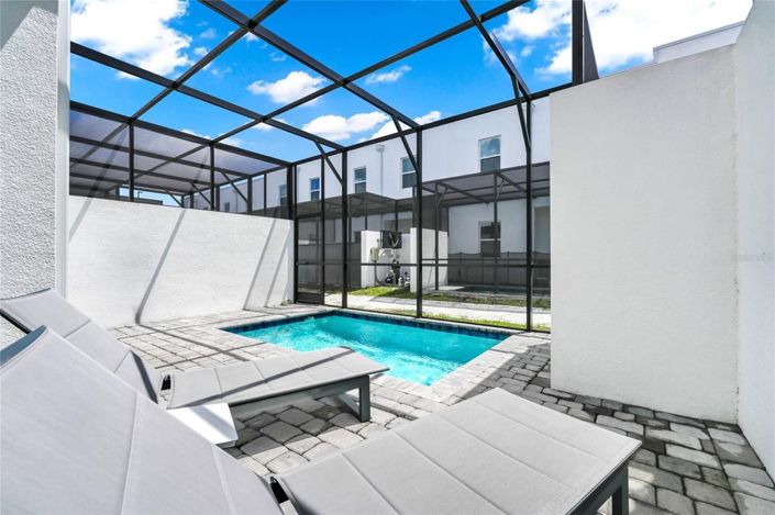 Image No.30-4 Bed Townhouse for sale