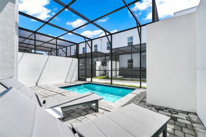 Image No.29-4 Bed Townhouse for sale