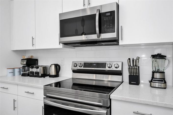 Image No.4-4 Bed Townhouse for sale