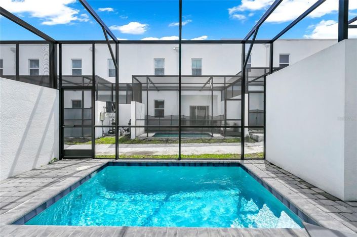 Image No.31-4 Bed Townhouse for sale