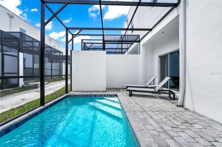 Image No.32-4 Bed Townhouse for sale