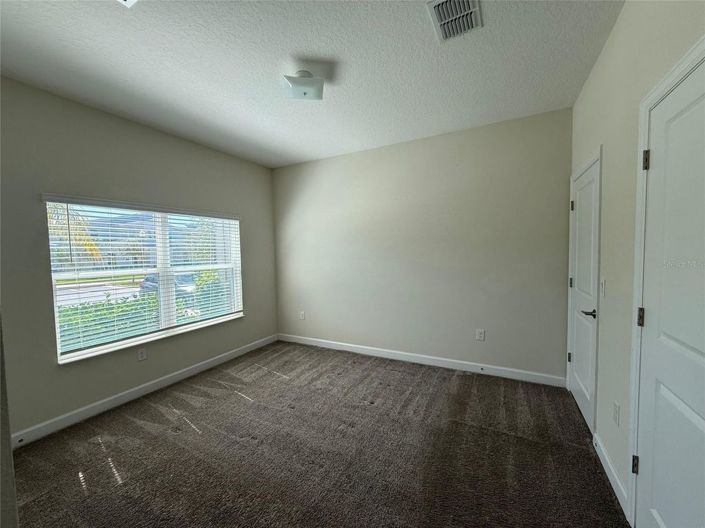 Image No.11-4 Bed Townhouse for sale