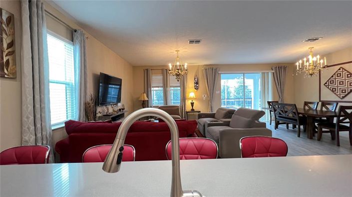 Image No.26-7 Bed House for sale