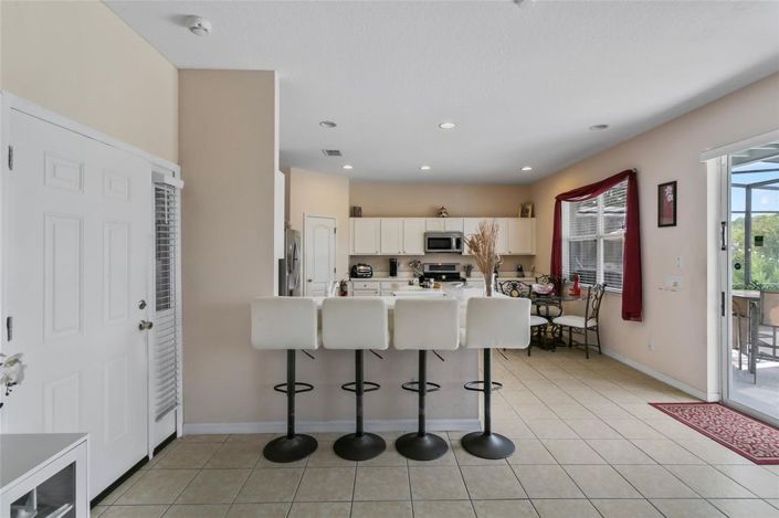 Image No.11-5 Bed House for sale