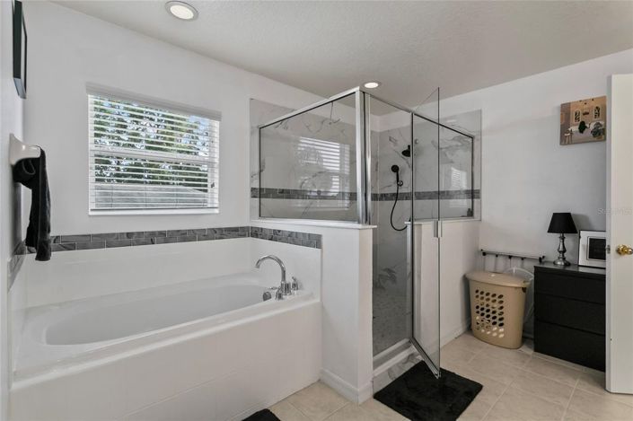 Image No.18-5 Bed House for sale