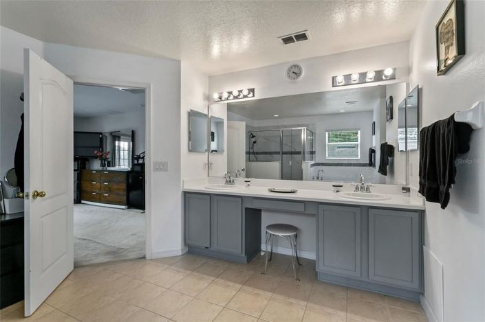 Image No.20-5 Bed House for sale