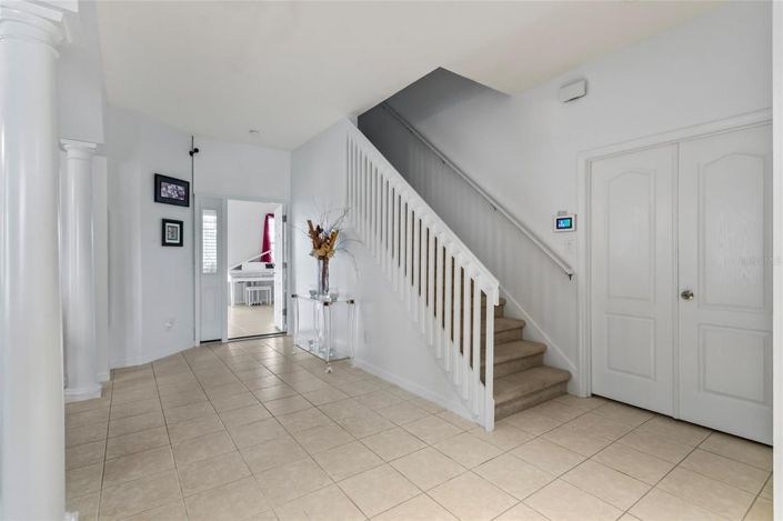 Image No.6-5 Bed House for sale