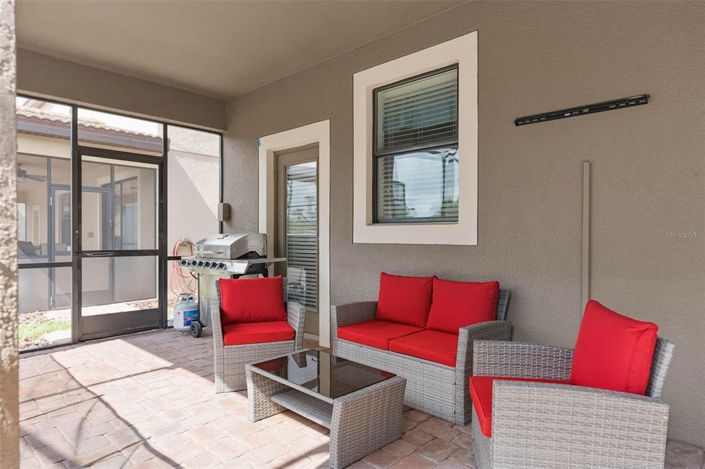 Image No.11-8 Bed House for sale